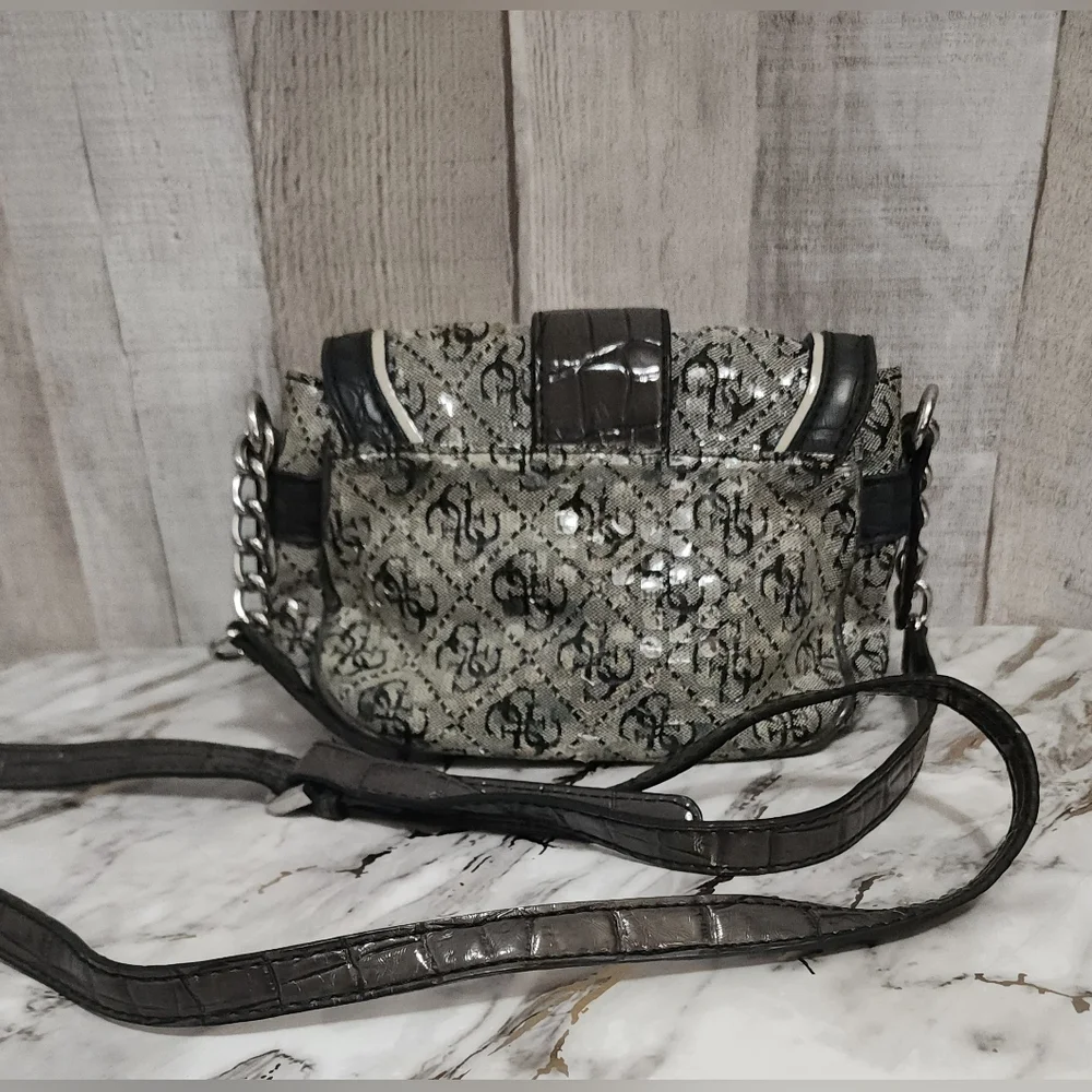Vintage Guess Sequin Black and Gray Crossbody Bag - Picture 4 of 8
